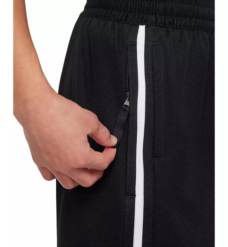 商品NIKE|Big Boys Dri-FIT DNA Basketball Shorts,价格¥225,第4张图片详细描述