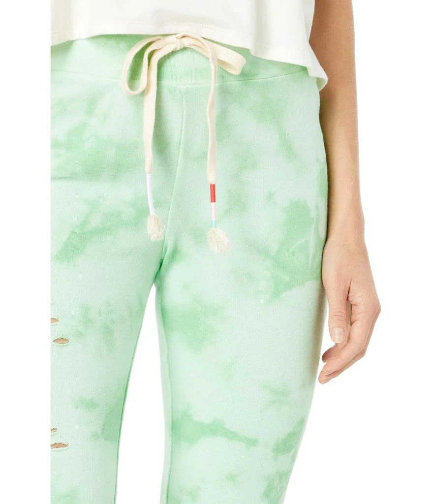 商品Wildfox|Plasma World Tour Tie-Dye Distressed Tennis Sweatpants,价格¥298,第3张图片详细描述