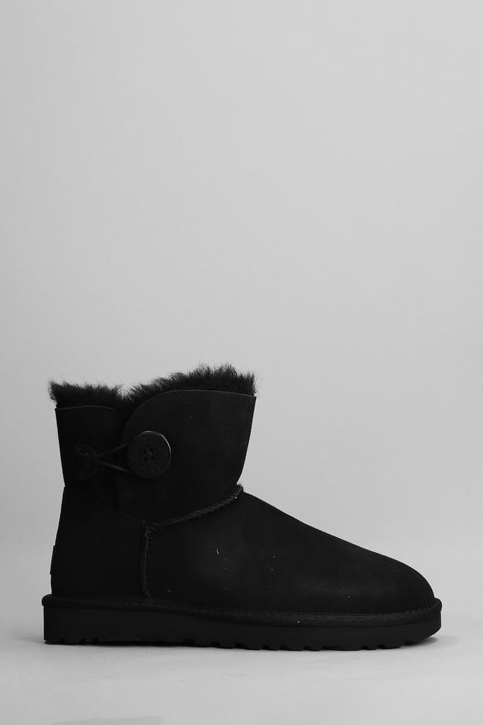 UGG Mini Bailey Buttonii Low Heels Ankle Boots In Black Suede商品第1张图片规格展示