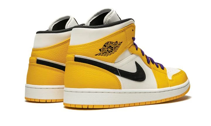 商品Jordan|Air Jordan 1 Mid SE篮球鞋,价格¥5081,第4张图片详细描述