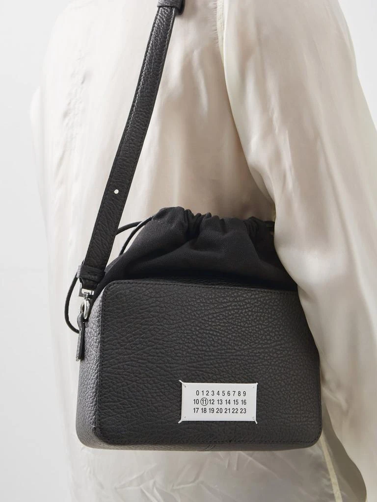 商品MAISON MARGIELA|5AC medium grained-leather camera bag,价格¥11446,第2张图片详细描述