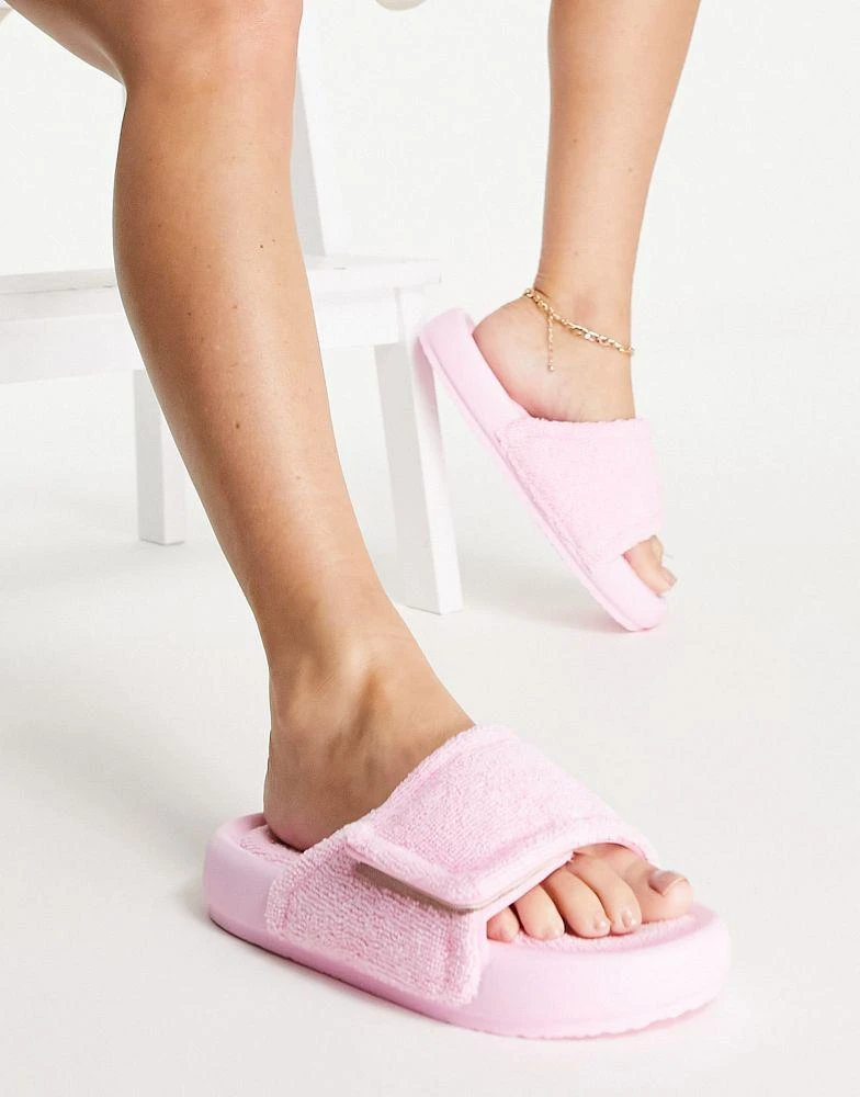 商品ASOS|ASOS DESIGN Fadey padded sliders in pink towelling,价格¥91,第1张图片