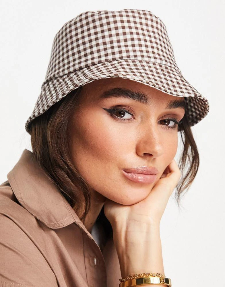 商品Topshop|Topshop gingham bucket hat in brown,价格¥74,第4张图片详细描述