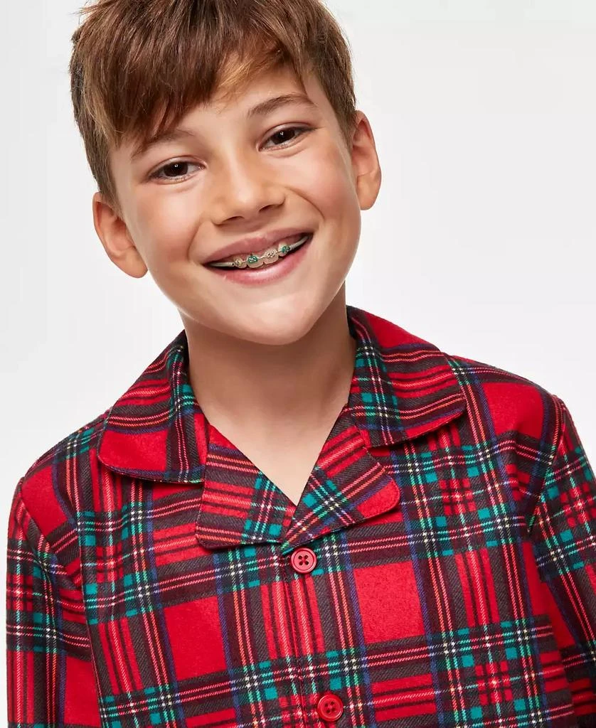 商品Holiday Lane|Little & Big Kids Brinkley Plaid Notch Collar Matching Family Pajamas Set, Created for Macy's,价格¥143,第3张图片详细描述