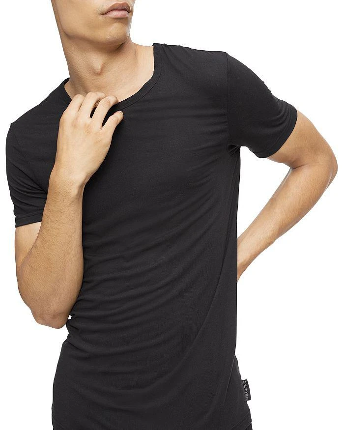 商品Calvin Klein|Ultra Soft Stretch Solid Tee,价格¥174,第3张图片详细描述