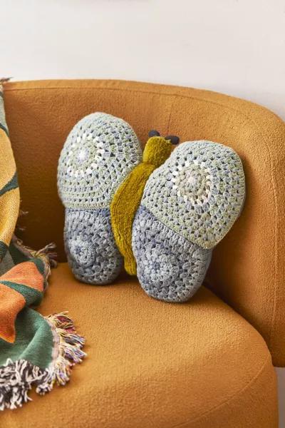 Crochet Butterfly Throw Pillow商品第1张图片规格展示