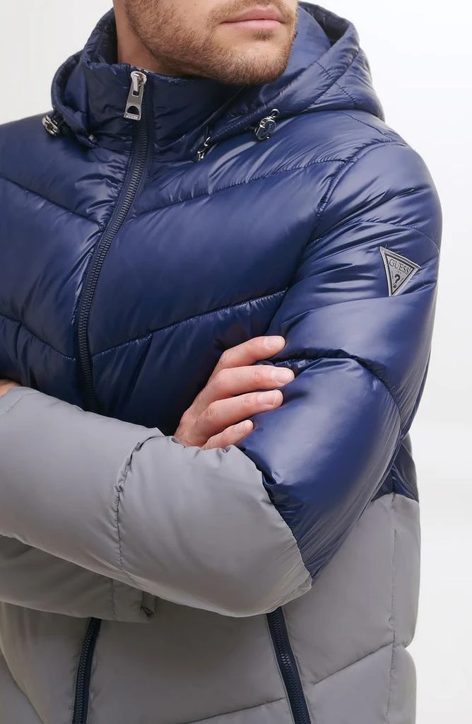 商品GUESS|Colorblock Wind & Water Resistant Puffer Jacket,价格¥891,第3张图片详细描述