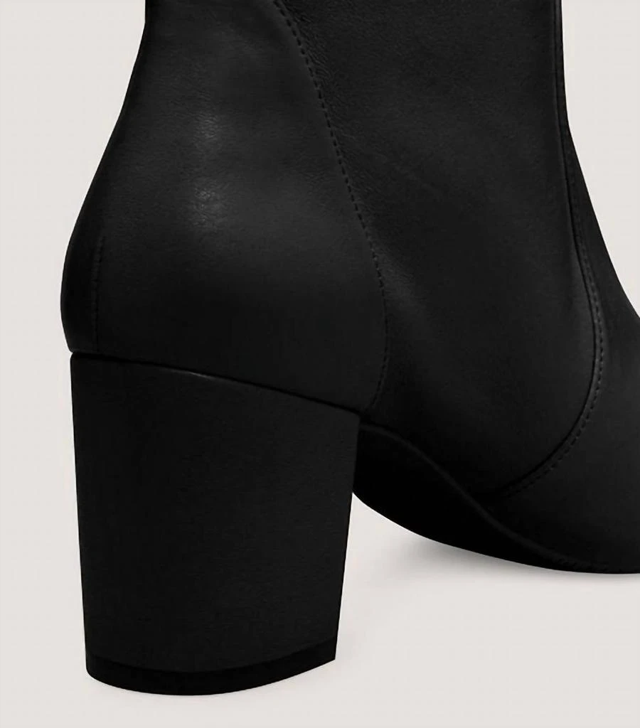 商品Stuart Weitzman|Yuliana 60 Heeled Boots In Black,价格¥2368,第4张图片详细描述