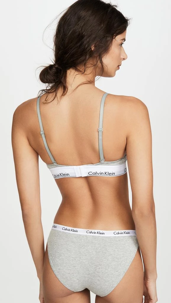 商品Calvin Klein|Calvin Klein Underwear 时尚棉轻柔衬里三角形休闲文胸,价格¥299,第2张图片详细描述