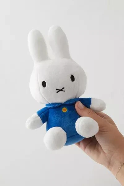 商品Urban Outfitters|Miffy 7.5-Inch Plushie,价格¥105,第3张图片详细描述