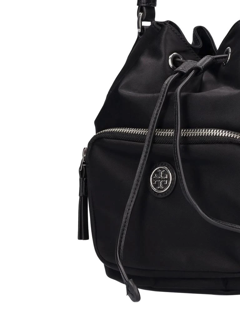 商品Tory Burch|Virginia Recycled Nylon Bucket Bag,价格¥849,第4张图片详细描述