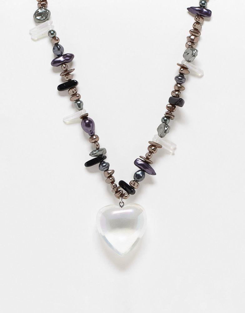 商品Reclaimed Vintage|Reclaimed Vintage coral chip necklace with puff heart,价格¥98,第1张图片