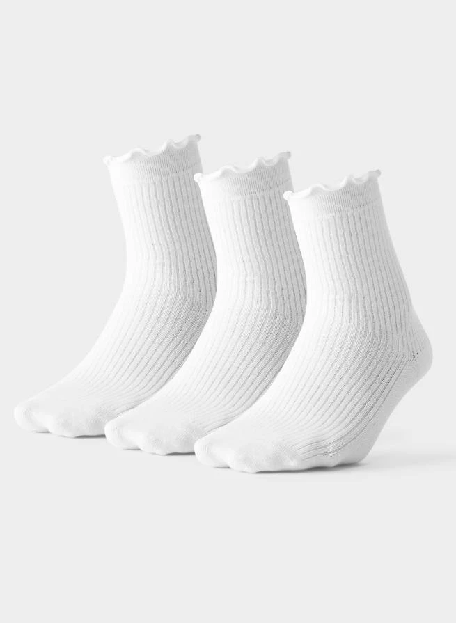 商品Aritzia|Wilfred - Sugarplum Crew Sock 3-Pack,价格¥159,第4张图片详细描述