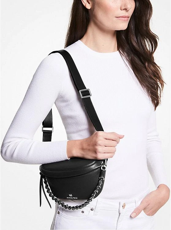 商品Michael Kors|Slater Extra-Small Pebbled Leather Sling Pack,价格¥783,第3张图片详细描述