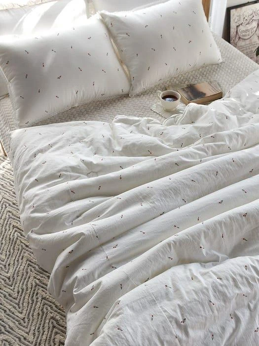 商品BELLELIFE|Mini Tulips Linen Comforter,价格¥2447,第1张图片