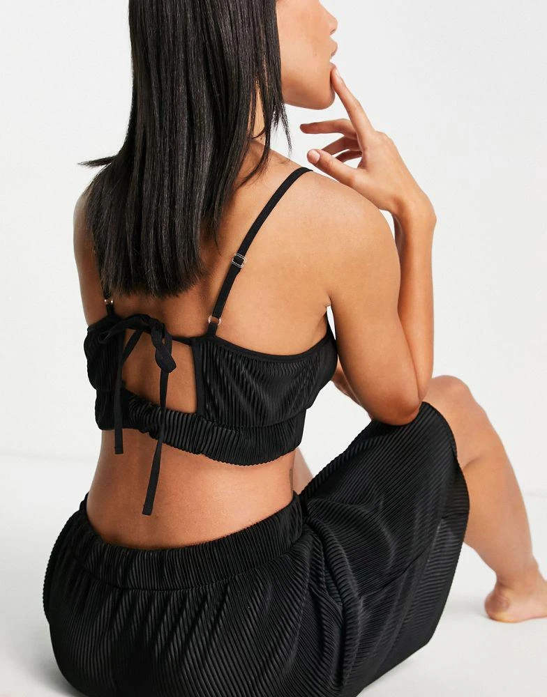 商品Topshop|Topshop plisse top and short loungewear in black,价格¥113,第3张图片详细描述