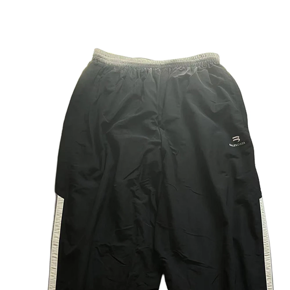 商品[国内直发] Balenciaga|巴黎世家 条纹拼色松紧直筒休闲裤 常规版型 男款 黑色,价格¥6415,第5张图片详细描述
