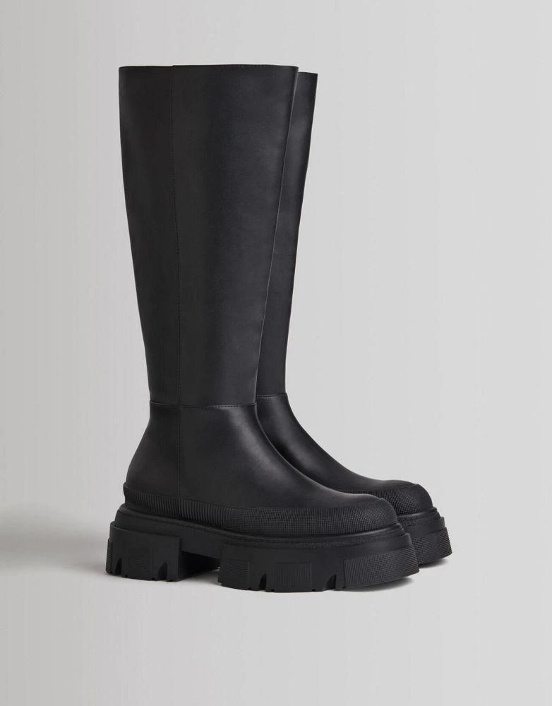 商品Bershka|Bershka high leg boot with chunky sole in black,价格¥487,第1张图片