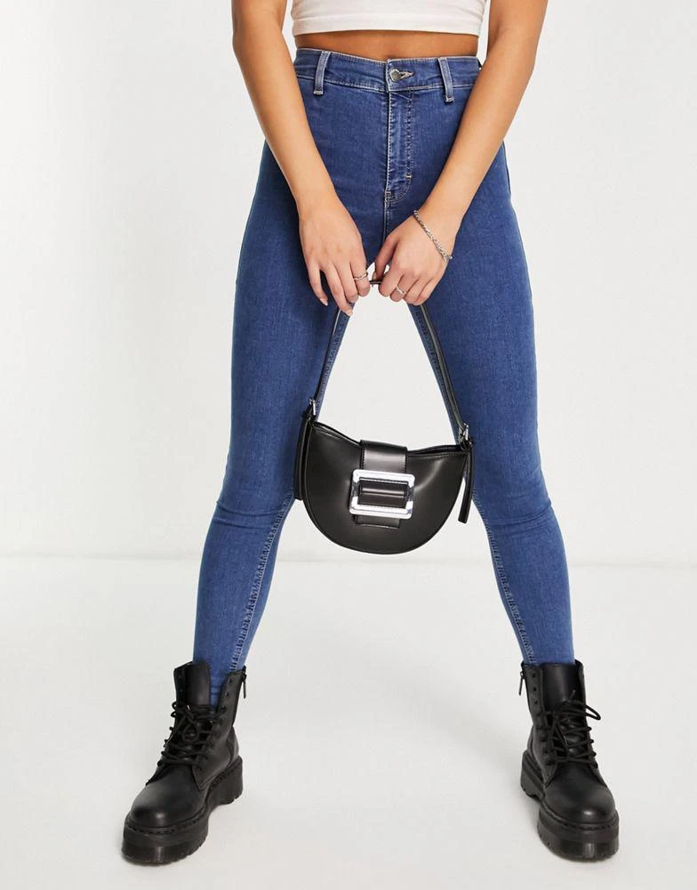 商品ASOS|ASOS DESIGN curved 90s shoulder bag with buckle in black,价格¥175,第2张图片详细描述