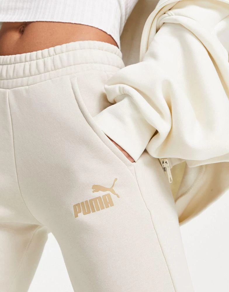 商品Puma|Puma essentials small logo joggers in off white,价格¥240,第4张图片详细描述