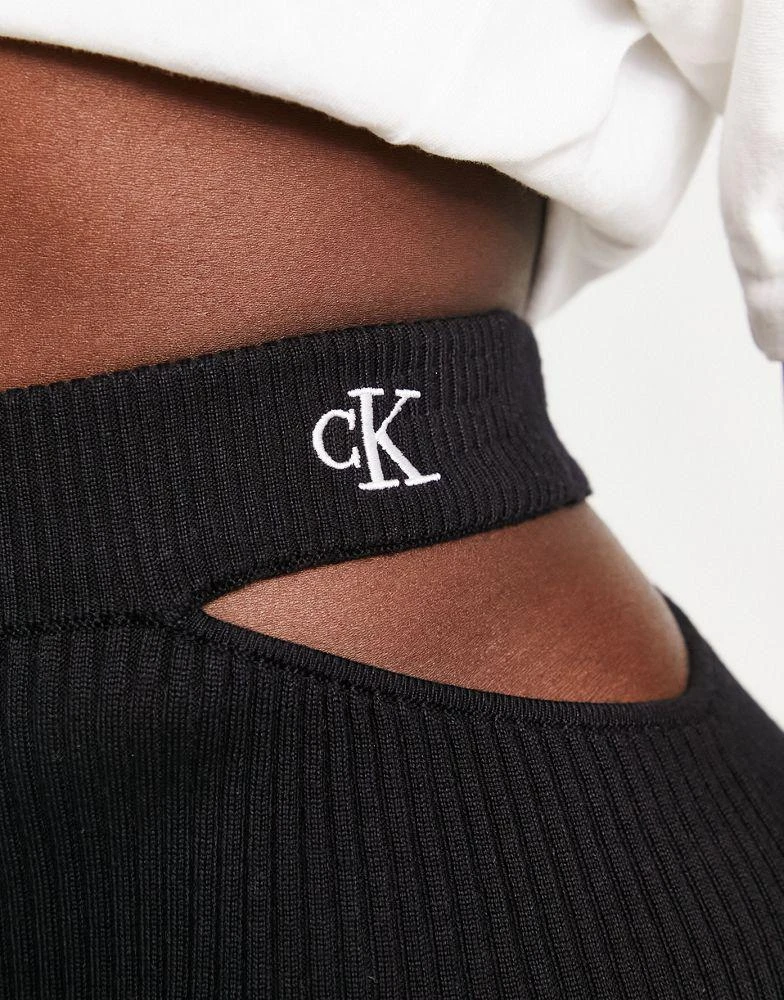 商品Calvin Klein|Calvin Klein Jeans cut out waistband knitted skirt in black,价格¥549,第4张图片详细描述