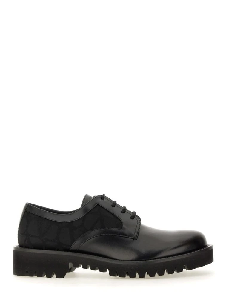 商品Valentino|Polished Leather Derby Shoe With Textured Detailing,价格¥4651,第1张图片