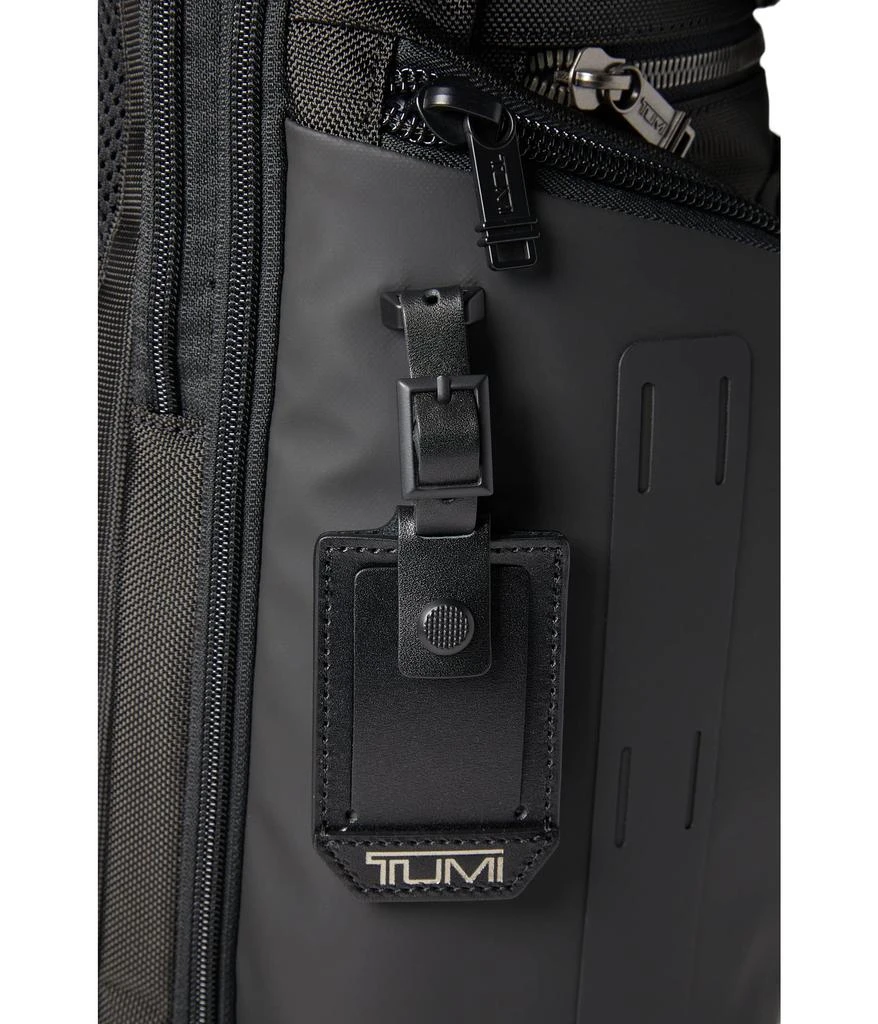 商品Tumi|Logistics Backpack,价格¥3937,第4张图片详细描述