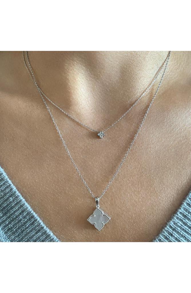商品ADORNIA|White Rhodium Plated Mother of Pearl Flower Pendant Necklace,价格¥187,第5张图片详细描述