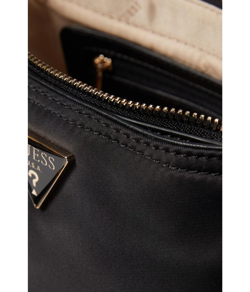 商品GUESS|Little Bay Shoulder Bag,价格¥463,第3张图片详细描述
