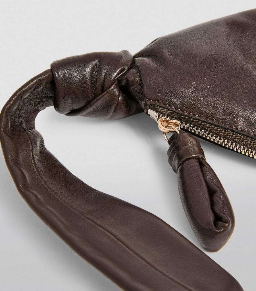 Small Leather Croissant Shoulder Bag商品第8张图片规格展示