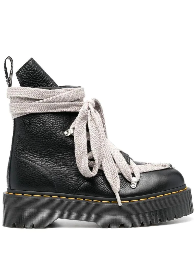 商品Dr. Martens|Quad sole pentagram jumbo boots,价格¥2340,第1张图片