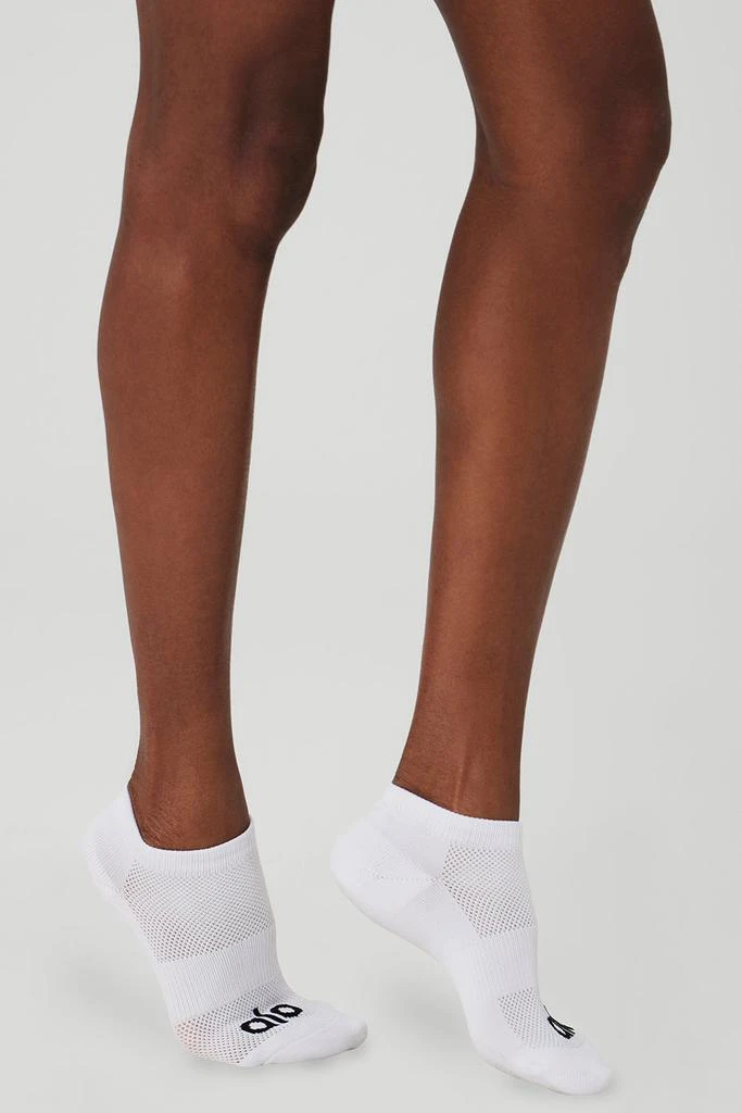 商品Alo|Women's Everyday Sock - White/Black,价格¥120,第3张图片详细描述