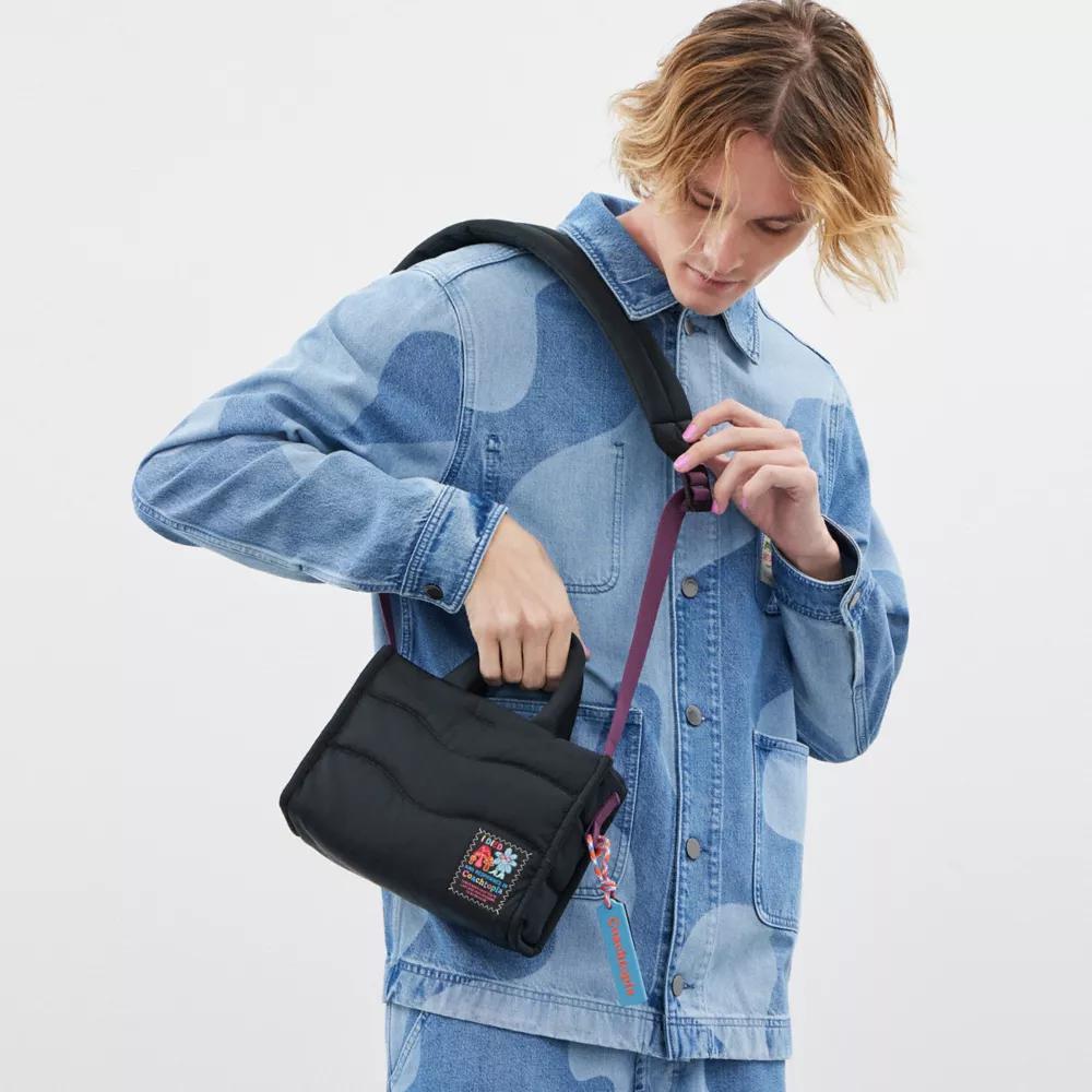 日本完売カラーあり【Coachtopia】Loop Mini Wavy Tote 日本完売カラーあり【Coachtopia】Loop Mini Wavy Tote