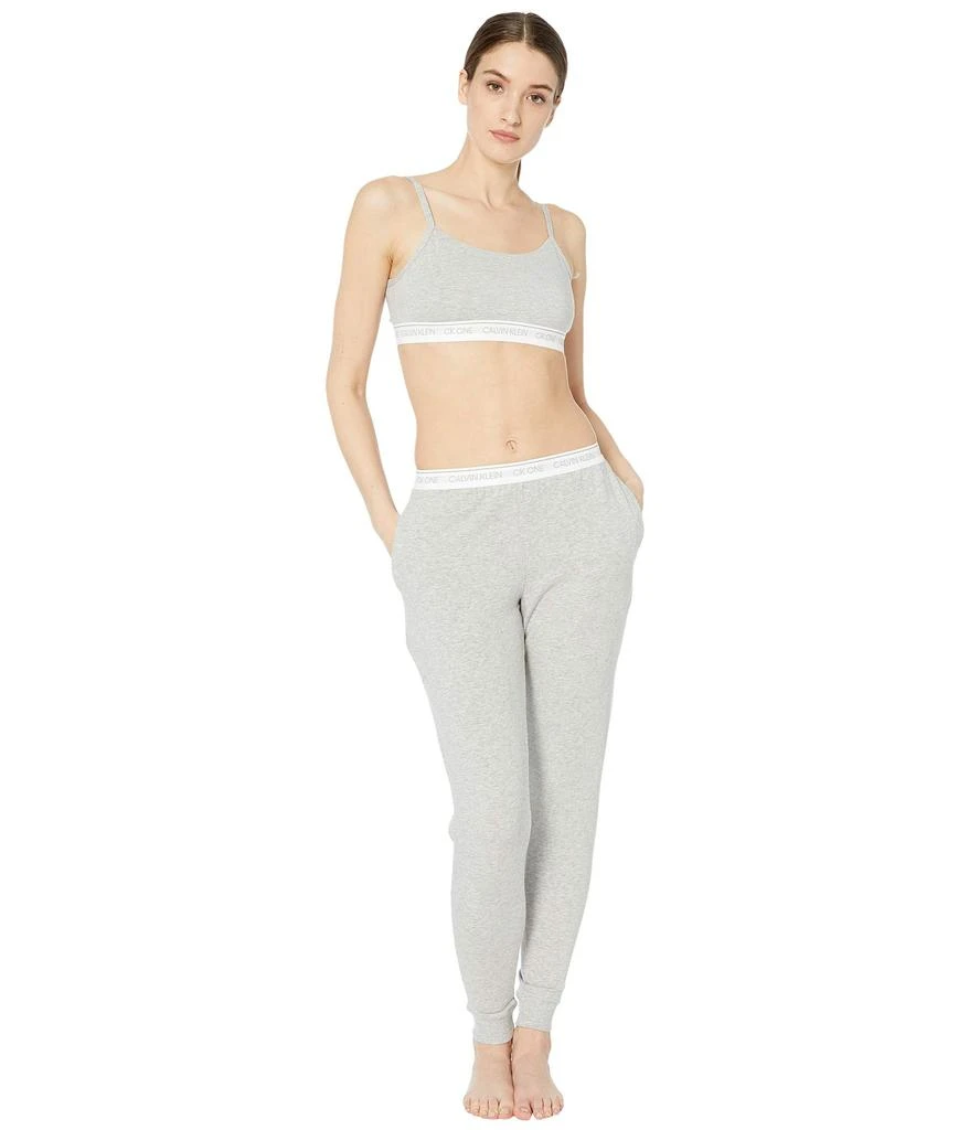 商品Calvin Klein|One Cotton Average + Full Figure Unlined Bralette,价格¥177,第5张图片详细描述