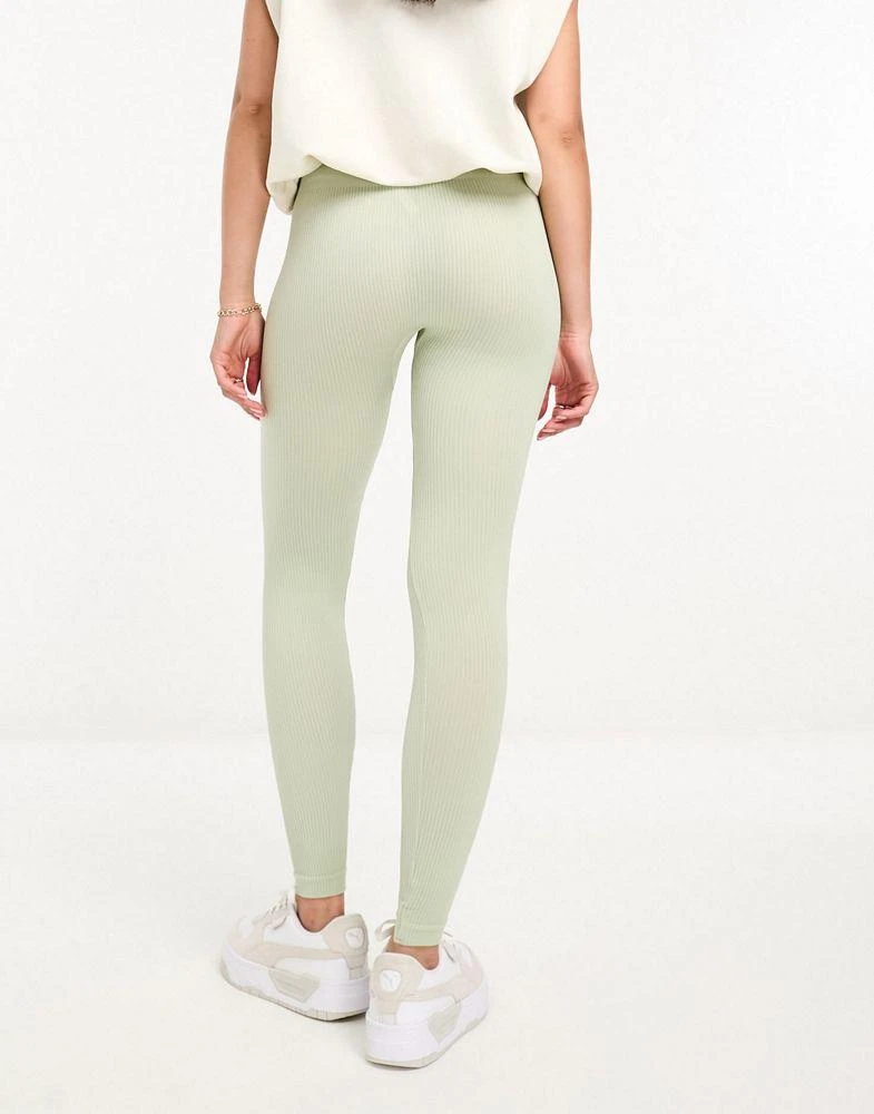 商品Stradivarius|Stradivarius seamless ribbed leggings in moss,价格¥163,第2张图片详细描述