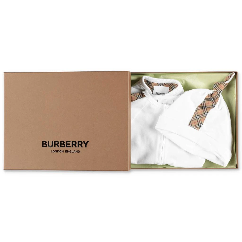 商品Burberry|Burberry Set Da Tre Pezzi Con Tutina Cappello E Bavetta Colore Bianco In Cotone,价格¥2338,第2张图片详细描述