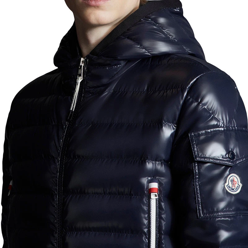 商品Moncler|【预售3-7天】Moncler/蒙克莱 22年早春新款 GALION系列 男士午夜蓝漆面尼龙羽绒服H10911A00027M1592742,价格¥73081,第6张图片详细描述