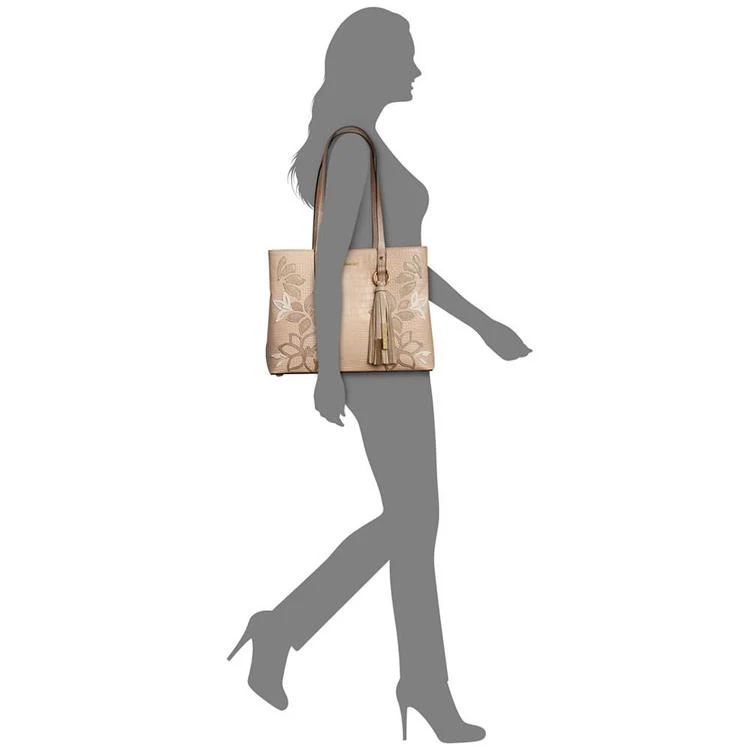 商品Calvin Klein|Maggie Leather 托特包,价格¥880,第2张图片详细描述