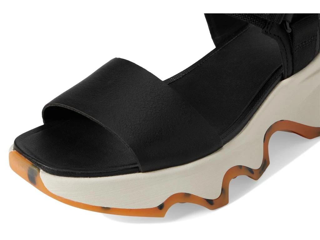 Kinetic™ Impact Y-Strap High Sandal 商品