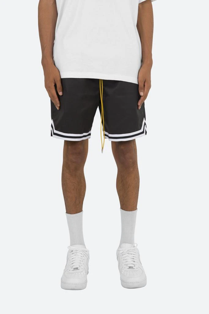 商品MNML|Poly Cotton Walking Shorts - Black,价格¥182,第1张图片