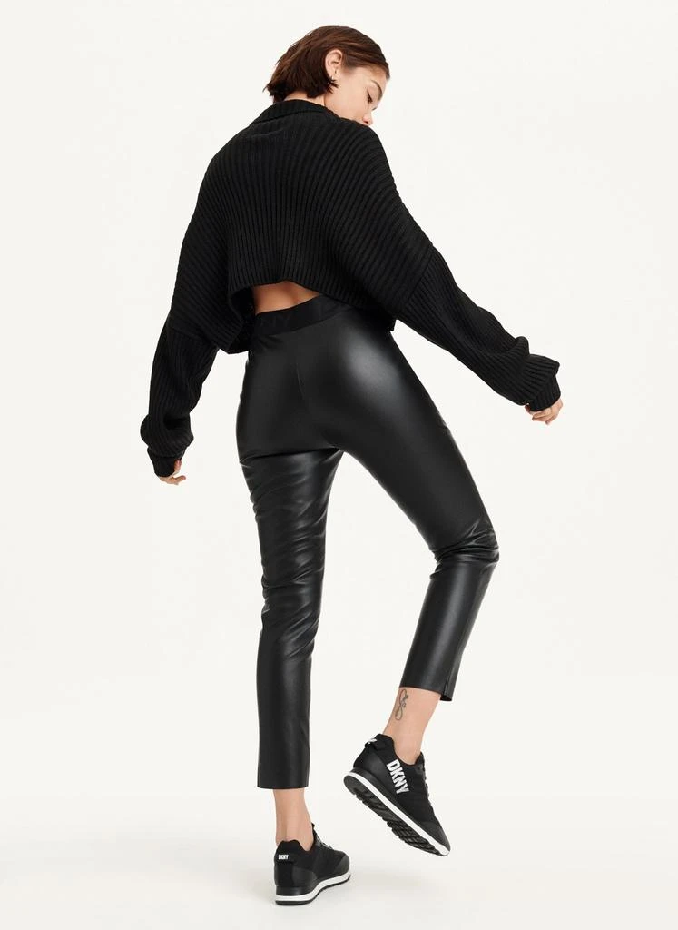 Faux Leather Pull On Legging 商品