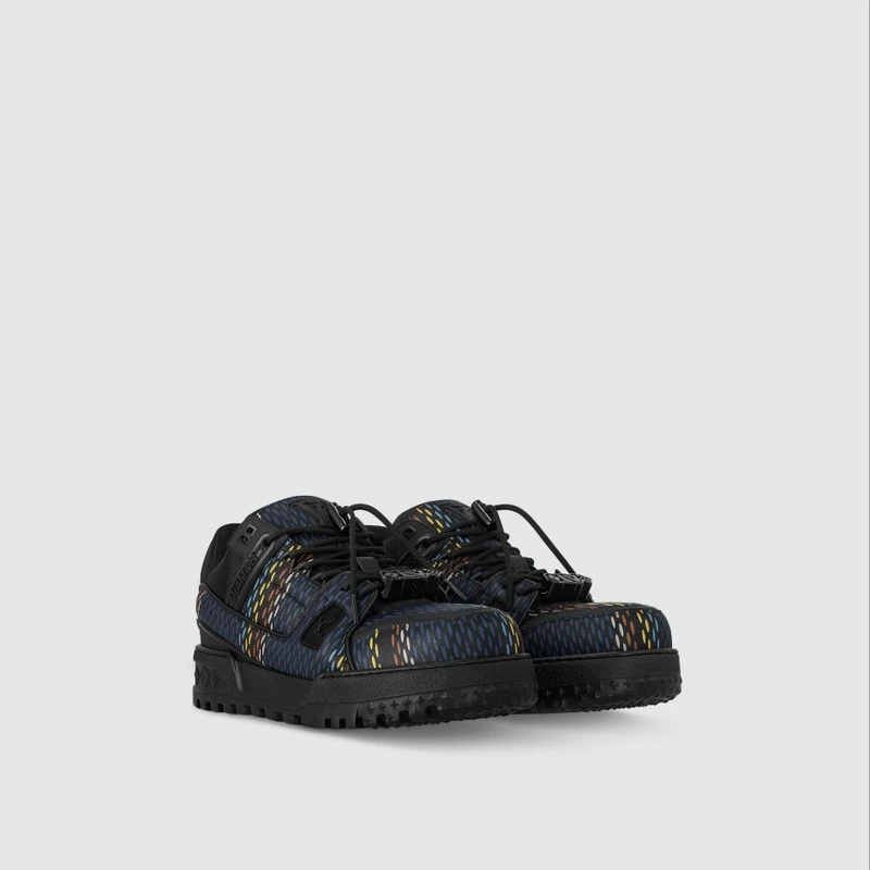 商品Louis Vuitton|【预售3-7天】LV/路易威登 男士黑色小牛皮休闲运动鞋,价格¥12517,第1张图片
