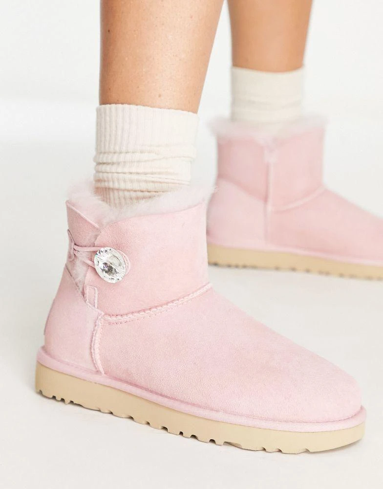 商品UGG|UGG Mini Baileybutton boots in pink,价格¥1407,第3张图片详细描述