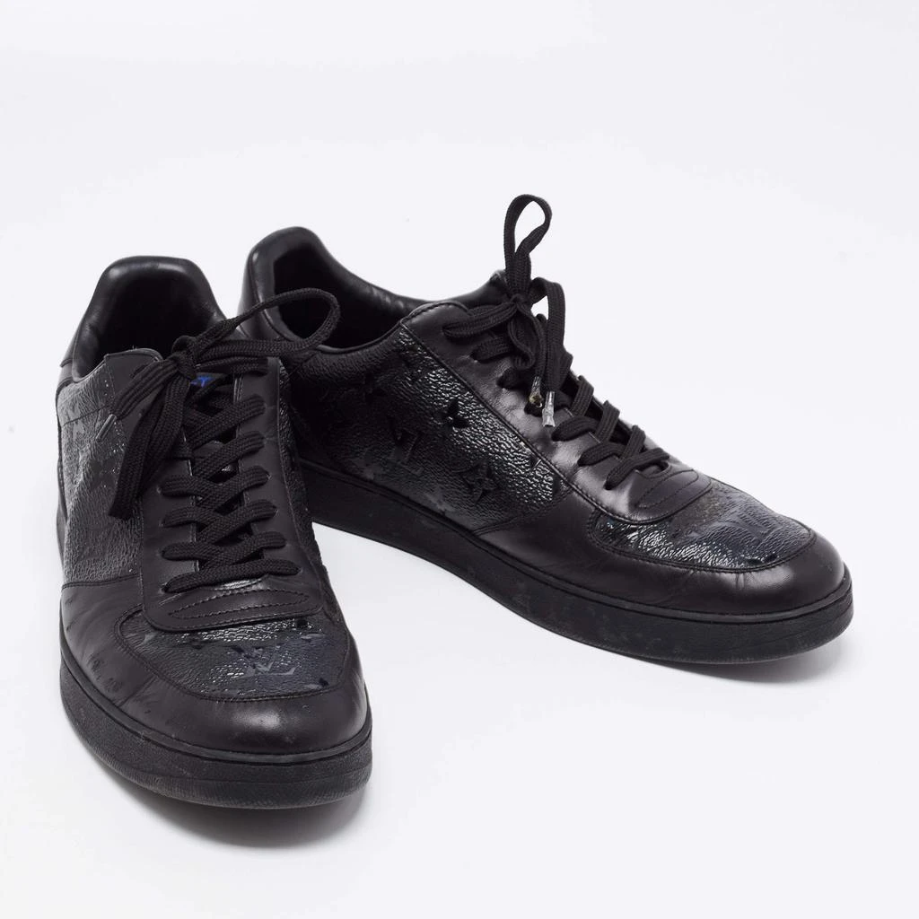 商品[二手商品] Louis Vuitton|Louis Vuitton Black Leather Rivoli Monogram Low Top Sneakers Size 44,价格¥3342,第4张图片详细描述