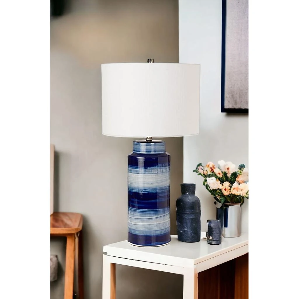 商品Homezia|Set of Two 30" Blue and White Ceramic Cylinder Table Lamps With White Drum Shade,价格¥2529,第4张图片详细描述