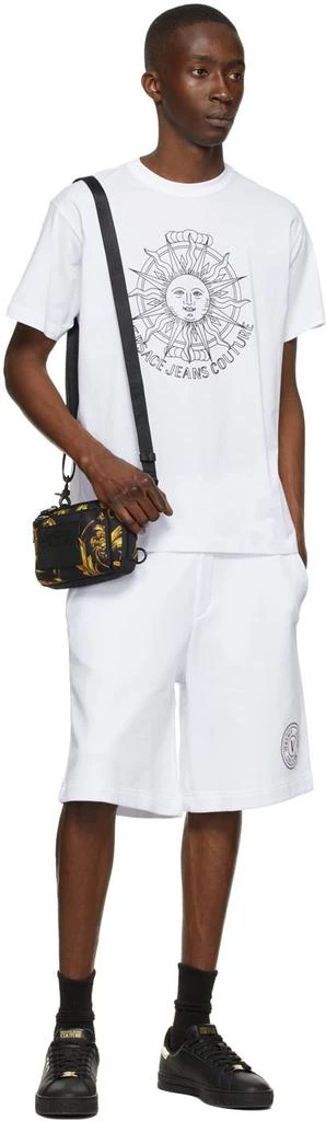 商品Versace|White V-Emblem Shorts,价格¥532,第4张图片详细描述