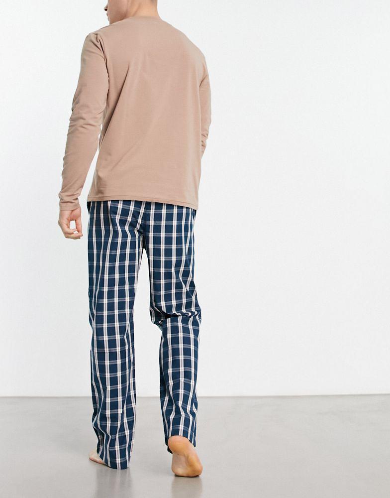 商品Tommy Hilfiger|Tommy Hilfiger check pyjama set in multi,价格¥550,第4张图片详细描述