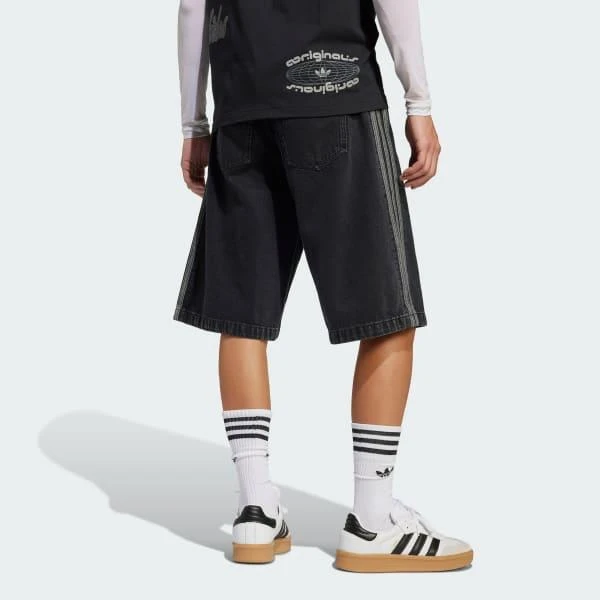 商品Adidas|Adicolor Denim Firebird Shorts,价格¥634,第2张图片详细描述