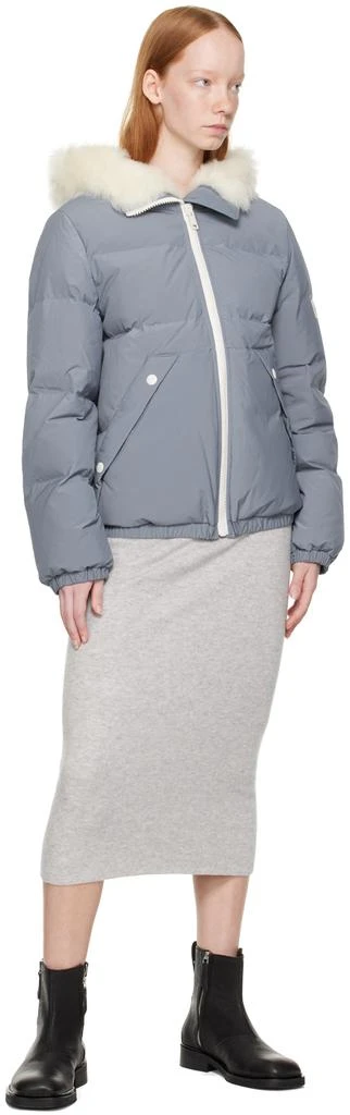 商品Yves Salomon|SSENSE Exclusive Blue Short Down Jacket,价格¥2337,第4张图片详细描述