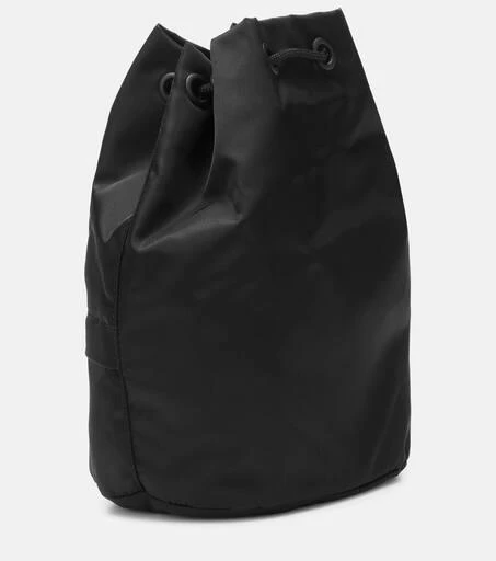 商品Burberry|Phoebe nylon drawstring pouch,价格¥3672,第4张图片详细描述